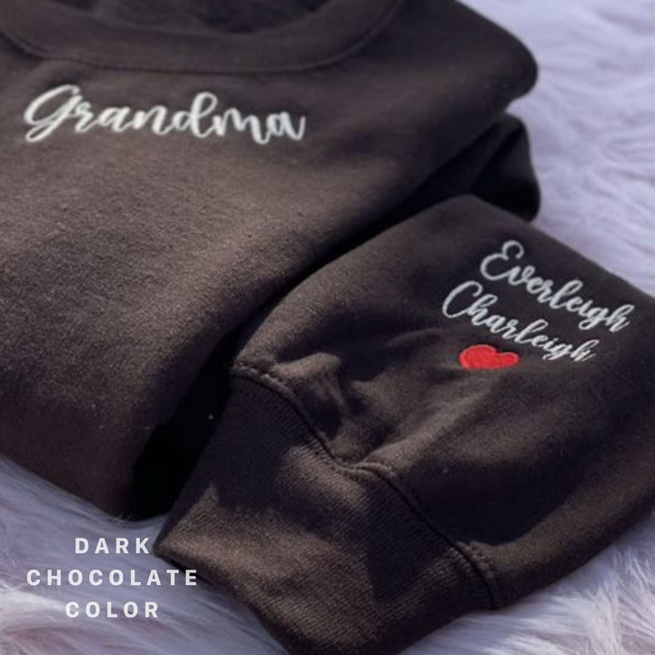 Sweatshirt Mamie Personnalisé: Affichez l'Amour avec les Noms de Vos Petits-enfants