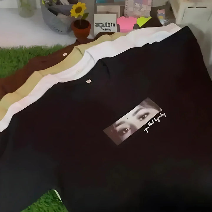 T-shirt personnalisé avec yeux pour couple