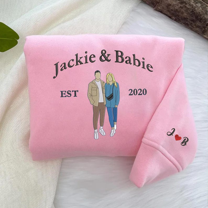 Sweat-shirt brodé personnalisé avec portrait de couple