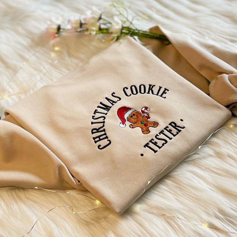 Sweat-shirt en pain d’épice de Noël brodé Cookie Baker