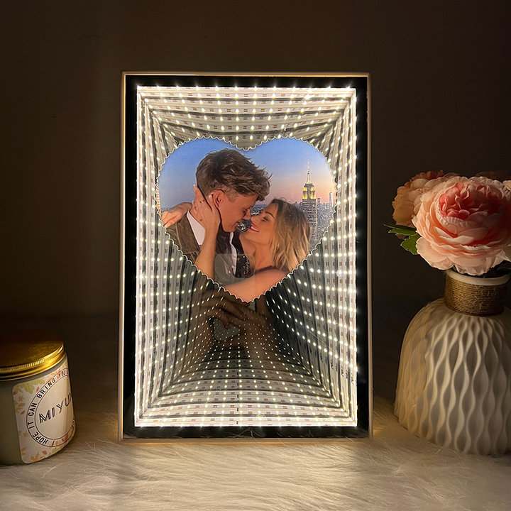 Cadre photo miroir 3D personnalisé en forme de cœur avec boîte lumineuse
