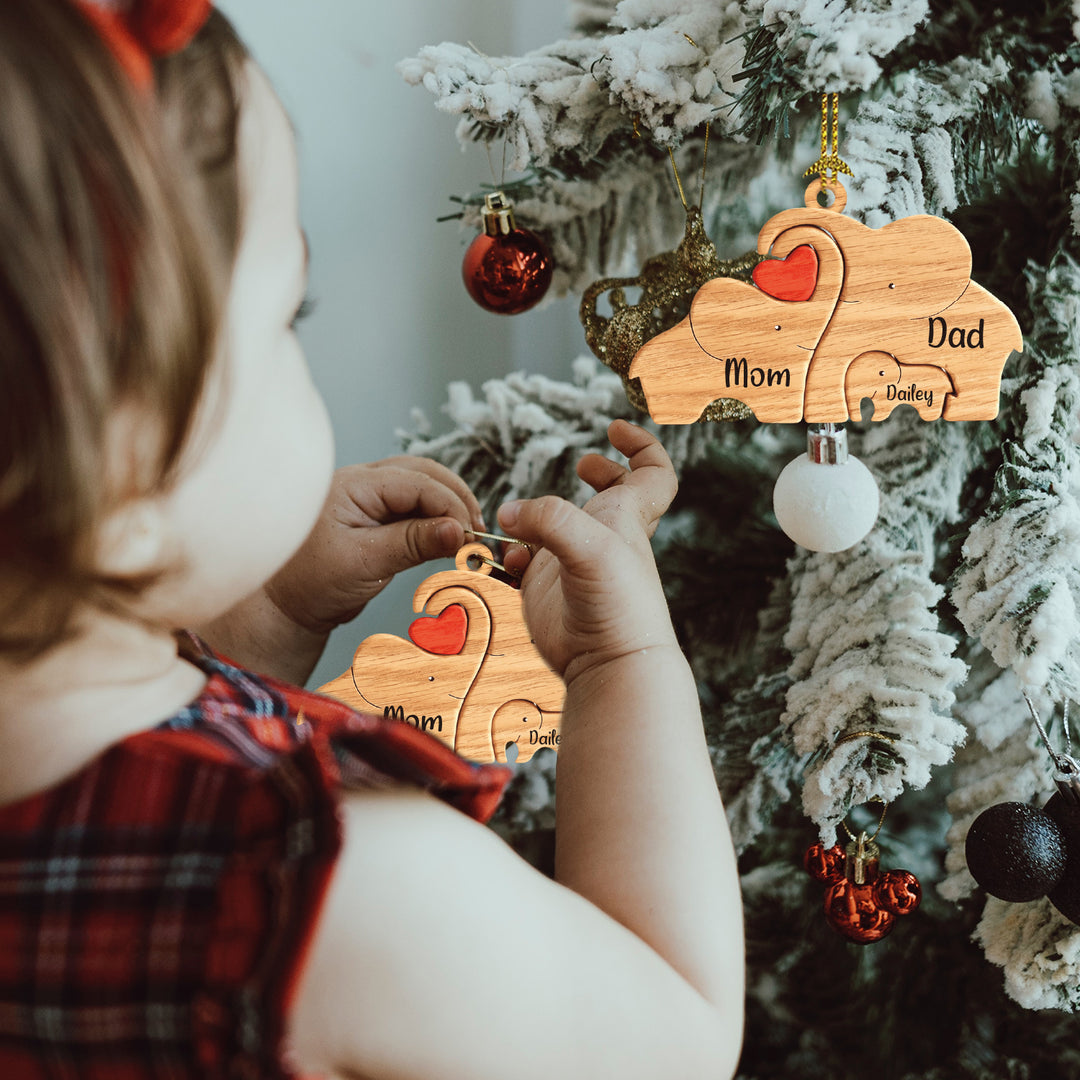 Ornements de Noël d'Éléphant avec 3-6 Prénoms Personnalisés pour Famille