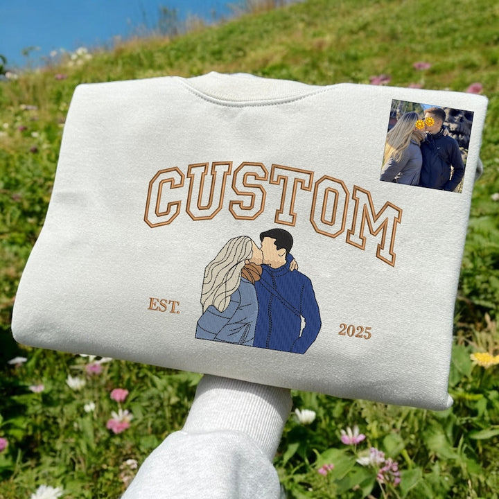 Sweat à capuche personnalisé avec photo portrait brodée pour couple