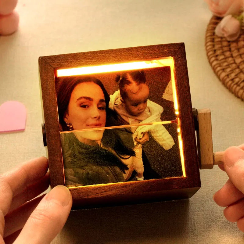 Boîte à Flipbook à Manivelle pour la Famille – Cadeau Unique et Émotionnel