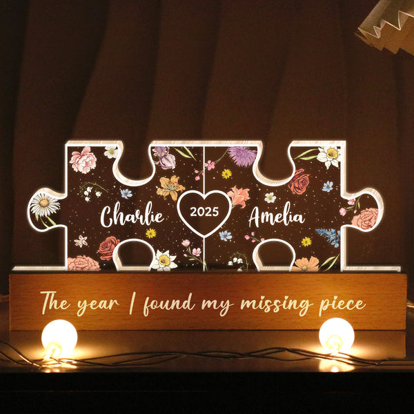 You Are My Missing Piece-Veilleuse LED en acrylique personnalisée avec initiales de couple sur le thème floral