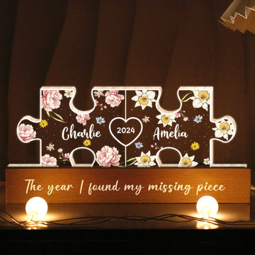 You Are My Missing Piece-Veilleuse LED en acrylique personnalisée avec initiales de couple sur le thème floral