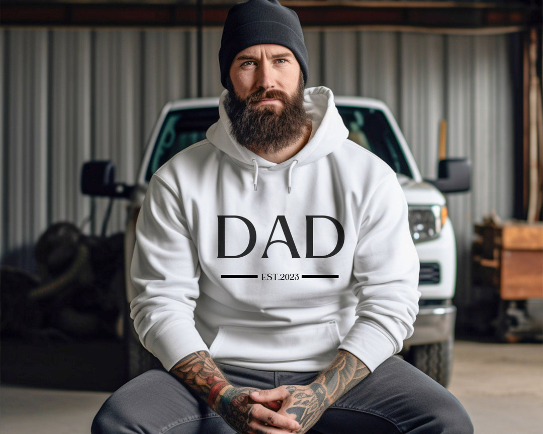 Sweat-shirt personnalisé Dad Est avec des noms d'enfants sur la manche