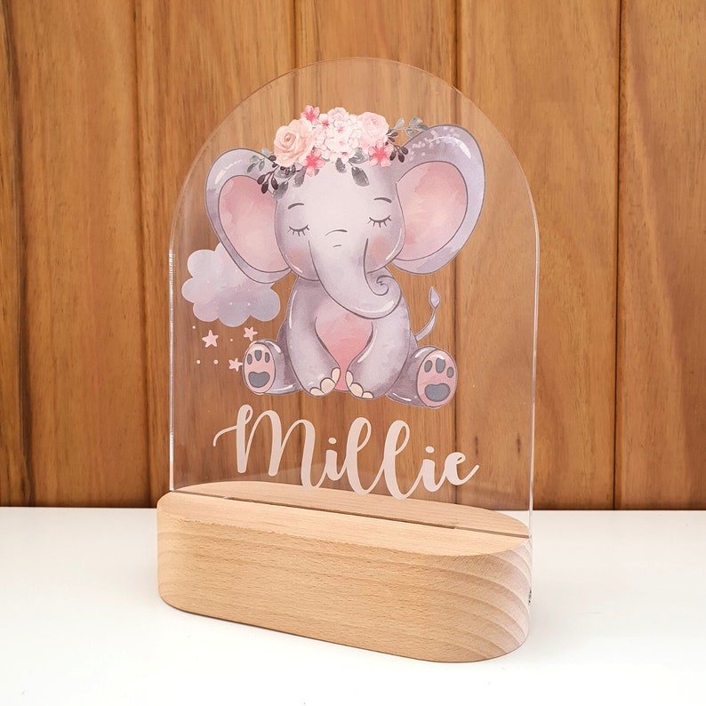 Cadeau personnalis de lumière  -  nuage rose d’éléphant pour les enfants